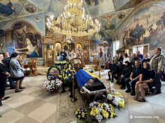 Сьогодні Нововолинська громада провела в останню путь мужнього Захисника України – Андрія Манойла Сьогодні Нововолинська громада провела в останню путь мужнього Захисника України – Андрія Манойла