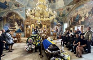 Сьогодні Нововолинська громада провела в останню путь мужнього Захисника України – Андрія Манойла Сьогодні Нововолинська громада провела в останню путь мужнього Захисника України – Андрія Манойла