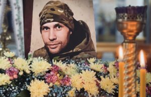 Нововолинська громада попрощалася з Героєм Антоном Ананьїним Нововолинська-громада-попрощалася-з-Героєм-Антоном-Ананьїним