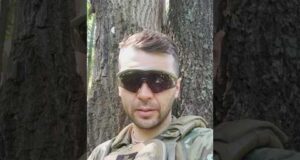 Повернувся з полону і знову мобілізувався (ВІДЕО) Повернувся з полону і знову мобілізувався (ВІДЕО)