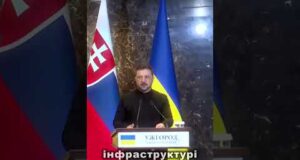 Зеленський і Фіцо зустрілись в Ужгороді: про що говорили (ВІДЕО) Зеленський і Фіцо зустрілись в Ужгороді: про що говорили (ВІДЕО)