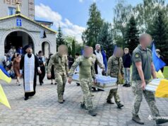 Нововолинська громада назавжди попрощалася з Героєм Денисом Молчанюком Нововолинська-громада-назавжди-попрощалася-з-Героєм-Денисом-Молчанюком