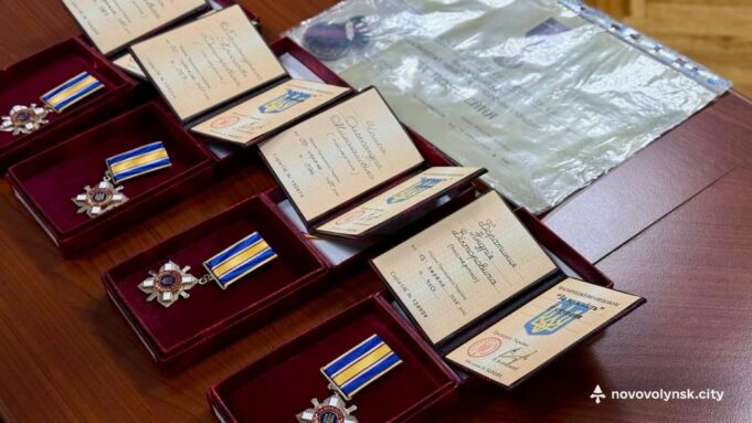 Чотирьом полеглим Героям з Нововолинської громади присвоєно відзнаки «За мужність» Чотирьом-полеглим-Героям-з-Нововолинської-громади-присвоєно-відзнаки-«За-мужність»