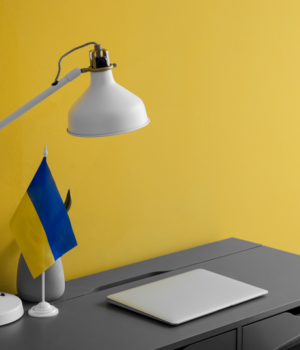 Як-українці-за-кордоном-можуть-отримати-правничу-допомогу-з-питань-українського-законодавства