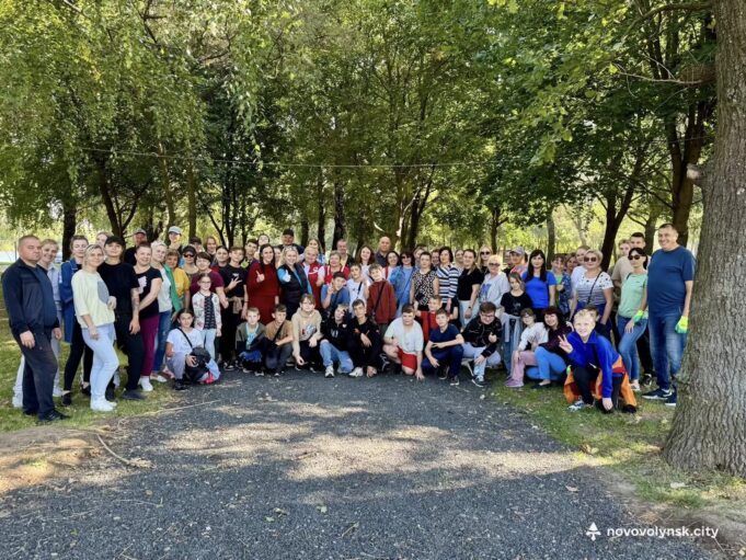 Нововолинці долучилися до Всесвітнього дня прибирання World Cleanup Day Нововолинці-долучилися-до-Всесвітнього-дня-прибирання-world-cleanup-day