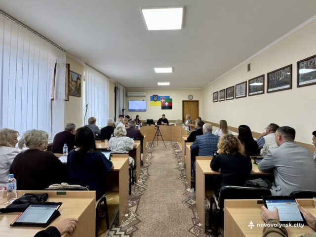 Відбулася позачергова сесія Нововолинської міської ради Відбулася-позачергова-сесія-Нововолинської-міської-ради