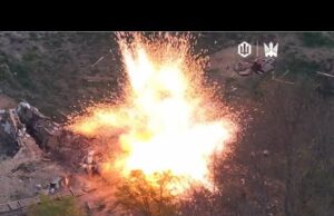 Шиковна соната No.14 пана Бетховена у виконанні Птахів Мадяра, 225 років тому вперед. (ВІДЕО) Шиковна соната No.14 пана Бетховена у виконанні Птахів Мадяра, 225 років тому вперед. (ВІДЕО)