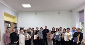 Бібліотекарів Нововолинської громади привітали з професійним святом Бібліотекарів-Нововолинської-громади-привітали-з-професійним-святом