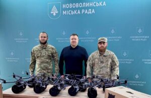 Бійцям бригади «Любарт» передали FPV-дрони від Нововолинської громади Бійцям-бригади-«Любарт»-передали-fpv-дрони-від-Нововолинської-громади