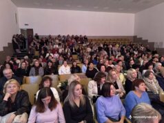 Освітяни Нововолинська отримали вітання та відзнаки до професійного свята Освітяни-Нововолинська-отримали-вітання-та-відзнаки-до-професійного-свята
