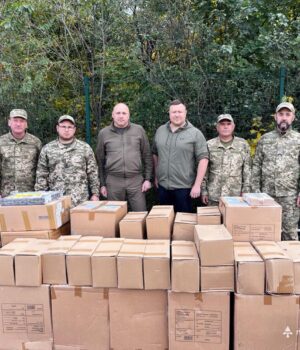 Квадрокоптери,-генератори,-обладнання:-міський-голова-із-командою-доставили-допомогу-Захисникам