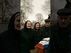 ВНУКА НА ПЕЛЬМЕНИ ОБМЕНЯЛИ! тили-тили, трали-вали (ВІДЕО) ВНУКА НА ПЕЛЬМЕНИ ОБМЕНЯЛИ! тили-тили, трали-вали (ВІДЕО)