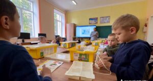 ІТ для найменших: у ліцеї №4 відкрили гурток робототехніки ІТ-для-найменших:-у-ліцеї-№4-відкрили-гурток-робототехніки