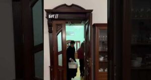 Кінець ери московського патріархату у Володимирі: упц мп виселяють з Успенського собору (ВІДЕО) Кінець ери московського патріархату у Володимирі: упц мп виселяють з Успенського собору (ВІДЕО)