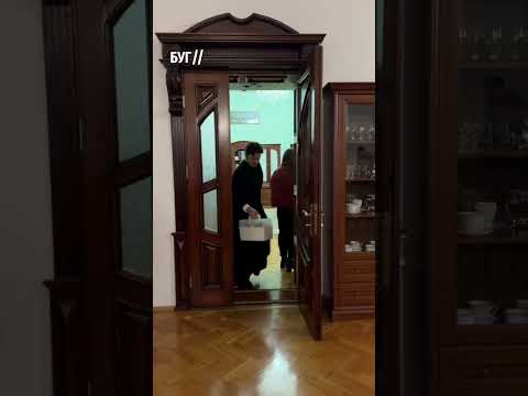 Кінець ери московського патріархату у Володимирі: упц мп виселяють з Успенського собору (ВІДЕО)