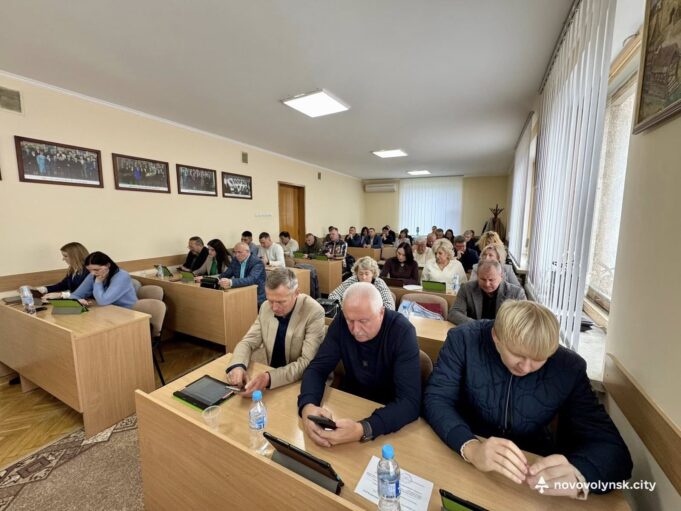 50-та сесія Нововолинської міської ради: депутати розглянули понад 100 питань 50-та-сесія-Нововолинської-міської-ради:-депутати-розглянули-понад-100-питань