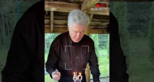 Порошенко перетворився на посміховисько (ВІДЕО) Порошенко перетворився на посміховисько (ВІДЕО)