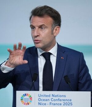 Макрон-вважає-санкції-США-проти-російських-нафтових-компаній-поворотним-моментом Макрон-вважає-санкції-США-проти-російських-нафтових-компаній-поворотним-моментом
