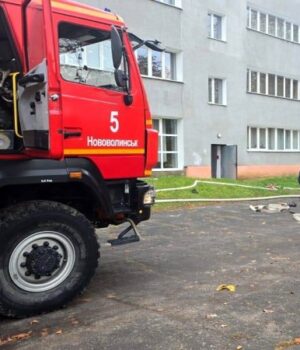 У-місті-на-Волині-сталася-пожежа-у-гуртожитку.-ФОТО