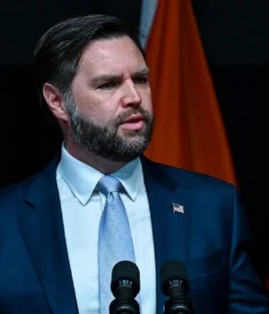 Венс-запевнив,-що-США-виплатять-зарплати-військовим-попри-урядовий-локдаун Венс-запевнив,-що-США-виплатять-зарплати-військовим-попри-урядовий-локдаун