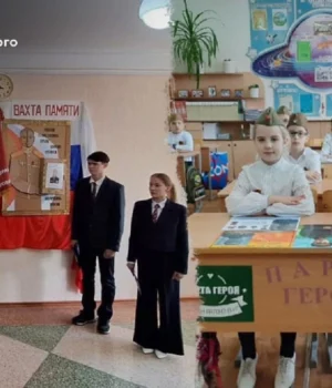 Замість-знань-–-культ-“героїв-СВО”:-москва-наказала-школам-на-ТОТ-встановлювати-“Парти-героїв”-–. Замість-знань-–-культ-“героїв-СВО”:-москва-наказала-школам-на-ТОТ-встановлювати-“Парти-героїв”-–.