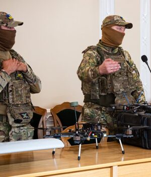 Волинські-нацгвардійці-презентували-підрозділ-безпілотних-авіаційних-комплексів-«Геліос» Волинські-нацгвардійці-презентували-підрозділ-безпілотних-авіаційних-комплексів-«Геліос»