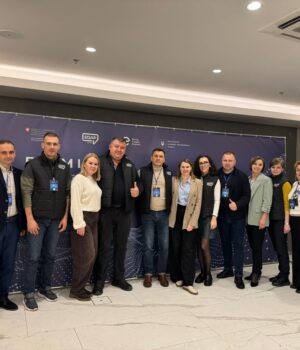 Луцький-Центр-надання-адмінпослуг-отримав-нагороду-«ЦНАП-на-зв’язку» Луцький-Центр-надання-адмінпослуг-отримав-нагороду-«ЦНАП-на-зв’язку»