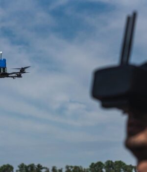 Німеччина-закупить-12-000-дронів-камікадзе,-частина-з-яких-буде-захищати-кордон-з-РФ,-–-ft