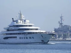 Підсанкційна яхта російського олігарха продана сім'ї партнера Дональда Трампа Підсанкційна-яхта-російського-олігарха-продана-сім'ї-партнера-Дональда-Трампа