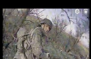 Усюди, де не бачу, і-бачу хробаків. Знимкують Птахи Мадяра. (ВІДЕО) Усюди, де не бачу, і-бачу хробаків. Знимкують Птахи Мадяра. (ВІДЕО)