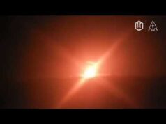 «Лягає день. Він віддає свої надії ночі…» А ніч несе нові відблиски «хробачого блеку». Потанцюємо.... «Лягає день. Він віддає свої надії ночі…» А ніч несе нові відблиски «хробачого блеку». Потанцюємо....