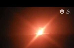 «Лягає день. Він віддає свої надії ночі…» А ніч несе нові відблиски «хробачого блеку». Потанцюємо.... «Лягає день. Він віддає свої надії ночі…» А ніч несе нові відблиски «хробачого блеку». Потанцюємо....