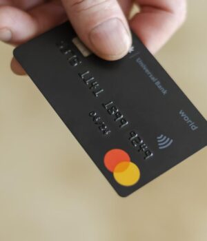 monobank-першим-в-Україні-запустив-спільні-картки:-що-це-та-як-працюватиме