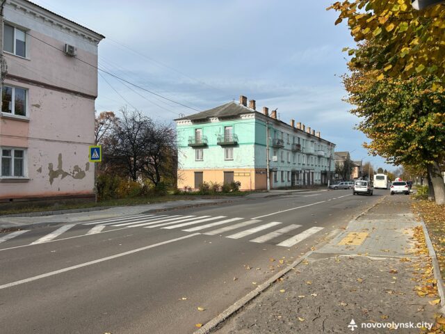 У Нововолинську облаштовують доступні тротуари У-Нововолинську-облаштовують-доступні-тротуари