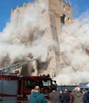 У-Римі-обвалилася-історична-вежа,-є-постраждалі У-Римі-обвалилася-історична-вежа,-є-постраждалі
