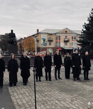 «Сандармох-–-українська-Голгофа-для-еліти»:-у-Нововолинську-вшанували-пам’ять-жертв-Великого-терору