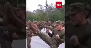ТИСЯЧІ КОРЕЙЦІВ ПОСИЛЮЮТЬ РОСІЙСЬКЕ ВІЙСЬКО (ВІДЕО) ТИСЯЧІ КОРЕЙЦІВ ПОСИЛЮЮТЬ РОСІЙСЬКЕ ВІЙСЬКО (ВІДЕО)