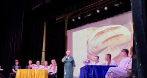 «Україна в серці»: ліцеїсти Нововолинська взяли участь у тематично-розважальному заході «Україна-в-серці»:-ліцеїсти-Нововолинська-взяли-участь-у-тематично-розважальному-заході
