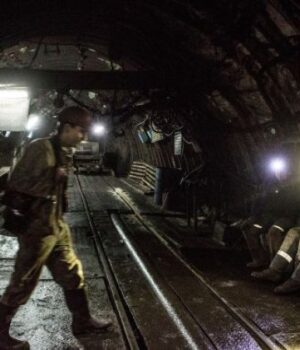 Майже-2600-гірників-під-землею:-РФ-знеструмила-шахти-на-Дніпропетровщині