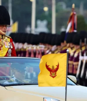 Король-Таїланду-вперше-відвідає-Китай-за-майже-50-років-відносин-між-країнами Король-Таїланду-вперше-відвідає-Китай-за-майже-50-років-відносин-між-країнами