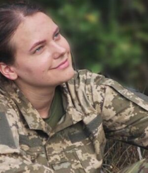 Випускниця-Луцького-техуніверситету-служить-у-14-ій-бригаді Випускниця-Луцького-техуніверситету-служить-у-14-ій-бригаді