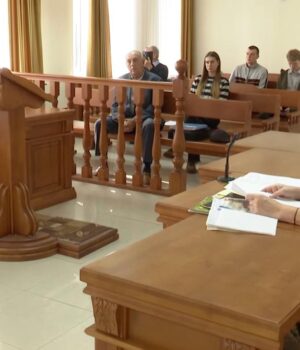 Звільнили-через-успіхи-учнів?-Переселенка-з-Харкова-подала-в-суд-на-волинську-школу Звільнили-через-успіхи-учнів?-Переселенка-з-Харкова-подала-в-суд-на-волинську-школу