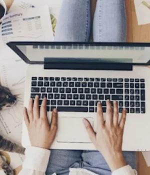 robota_ofis_kit_komp_uter.webp У Криму почали кампанію цифрового нагляду через месенджер «Маx»