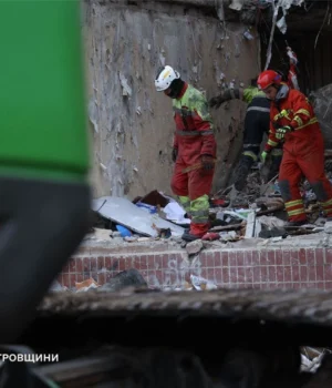 У-Дніпрі-завершили-аварійно-рятувальні-роботи,-з-під-завалів-дістали-тіло-чоловіка
