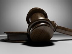 Влетів у паркан будинку та втік: як у Луцьку за п’яну ДТП покарали водія буса Влетів-у-паркан-будинку-та-втік:-як-у-Луцьку-за-п’яну-ДТП-покарали-водія-буса