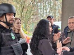 Анджеліна Джолі поділилася враженнями від поїздок до Херсона та Миколаєва Анджеліна-Джолі-поділилася-враженнями-від-поїздок-до-Херсона-та-Миколаєва