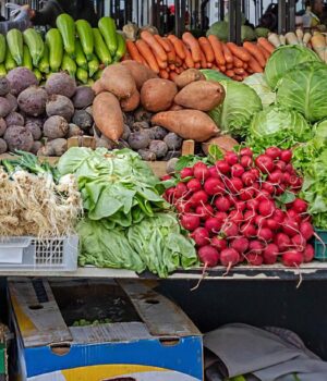 Деякі-овочі-та-фрукти-в-Україні-стрімко-дешевшають:-що-та-скільки-зараз-коштує Деякі-овочі-та-фрукти-в-Україні-стрімко-дешевшають:-що-та-скільки-зараз-коштує