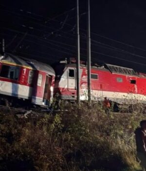 У-Словаччині-зіткнулися-два-пасажирські-потяги:-постраждали-десятки-людей