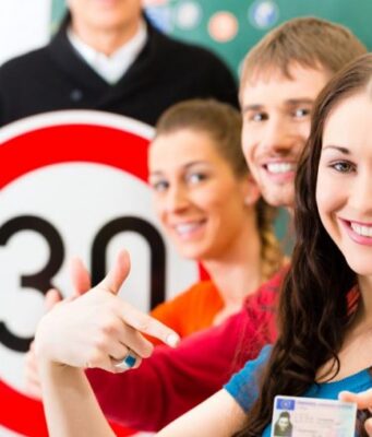 В Україні зникнуть довідки про закінчення автошколи: у МВС розповіли про зміни В-Україні-зникнуть-довідки-про-закінчення-автошколи:-у-МВС-розповіли-про-зміни