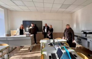 Заклади освіти Нововолинська відвідали представники Волинської ОДА Заклади-освіти-Нововолинська-відвідали-представники-Волинської-ОДА